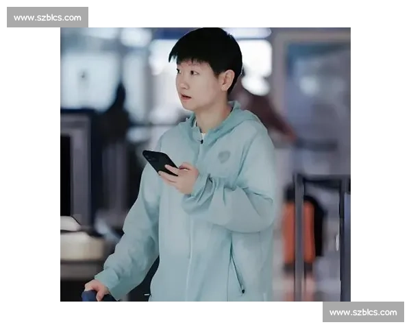 孙颖莎背部力量惊爆体坛!张煜东直播自叹不如:掰手腕我认输